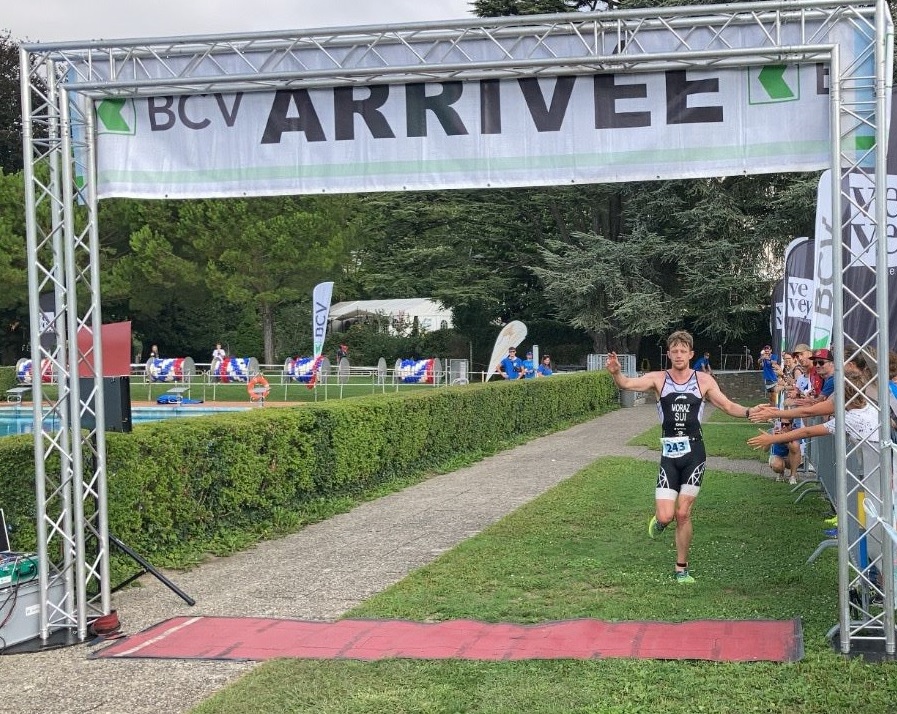 Triathlon: Pierre Moraz gagne avec la manière à Vevey